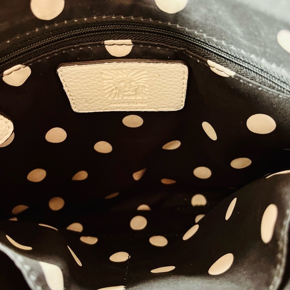 Anne Klein "Like New" Pebble Grain Leather Crossbody Bag in Cream Color - Picture 5 of 13